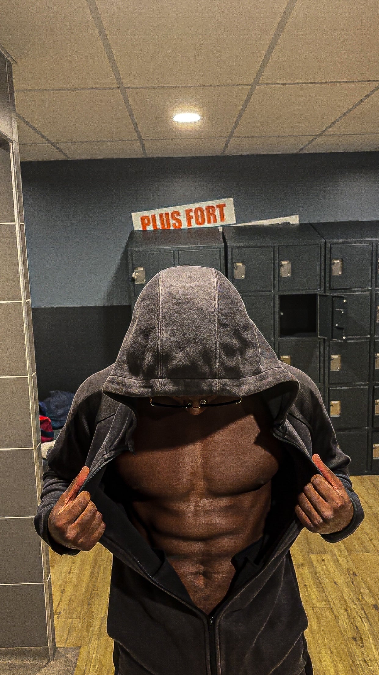 NFM WAR BODY – Programme complet